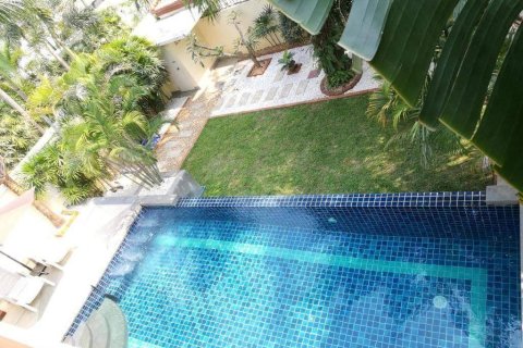 House in Pattaya, Thailand 4 bedrooms № 157649 - photo 9