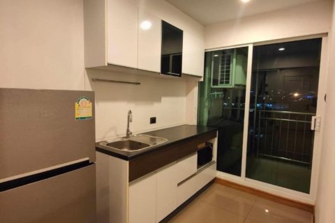 Condo in Bangkok, Thailand, 1 bedroom  № 157647 - photo 7