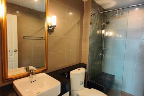 Condo in Bangkok, Thailand, 1 bedroom  № 157647 - photo 11
