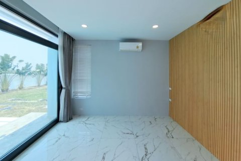 House in Pattaya, Thailand 3 bedrooms № 157650 - photo 4