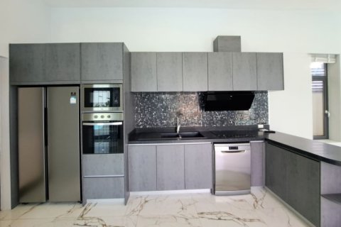 House in Pattaya, Thailand 3 bedrooms № 157650 - photo 3