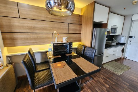 Condo in Bangkok, Thailand, 2 bedrooms  № 157646 - photo 3
