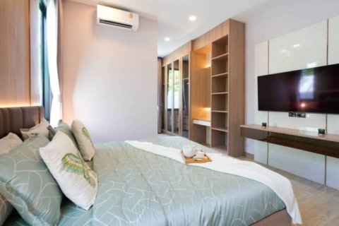 House in Pattaya, Thailand 3 bedrooms № 157651 - photo 17