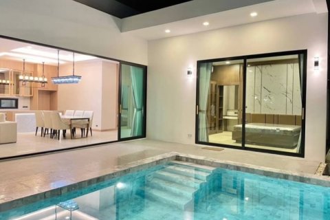 House in Pattaya, Thailand 3 bedrooms № 157651 - photo 7