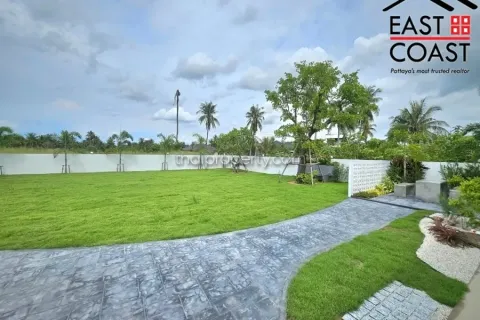 Casa de 3 dormitorios en Pattaya, Tailandia № 213672 - foto 5