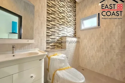 Casa de 3 dormitorios en Pattaya, Tailandia № 213672 - foto 11