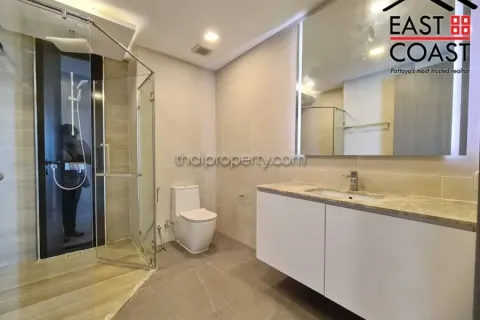 Condominio de 2 dormitorios en Jomtien Beach, Pattaya, Tailandia № 213671 - foto 23