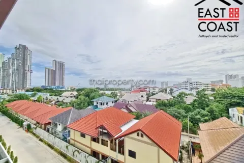 Condominio de 2 dormitorios en Jomtien Beach, Pattaya, Tailandia № 213671 - foto 26