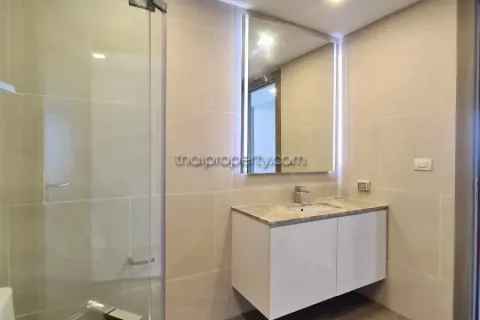 Condominio de 2 dormitorios en Jomtien Beach, Pattaya, Tailandia № 213671 - foto 24