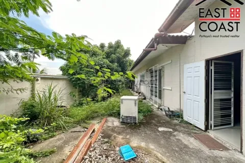 Casa de 4 dormitorios en Pattaya, Tailandia № 213674 - foto 16