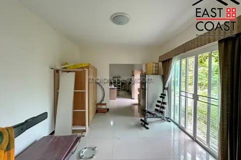 Casa de 4 dormitorios en Pattaya, Tailandia № 213674 - foto 7