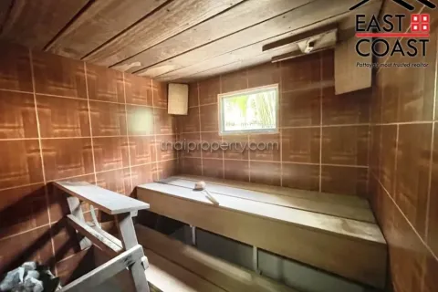 Casa de 4 dormitorios en Pattaya, Tailandia № 213675 - foto 9