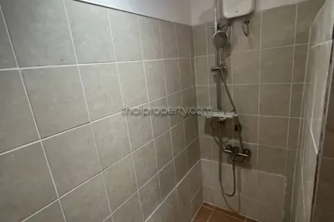 Condominio de 3 dormitorios en Jomtien Beach, Pattaya, Tailandia № 213670 - foto 13