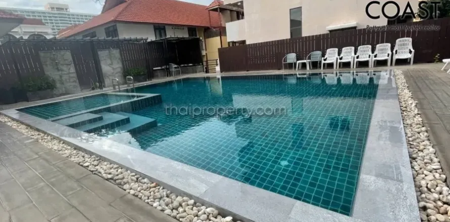 Condominio de 3 dormitorios en Jomtien Beach, Pattaya, Tailandia № 213670