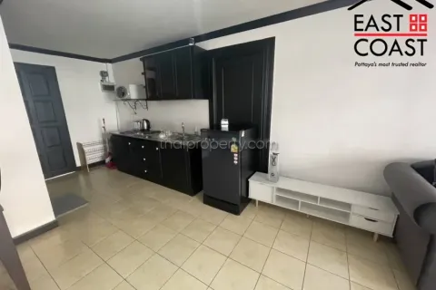 Condominio de 3 dormitorios en Jomtien Beach, Pattaya, Tailandia № 213670 - foto 5