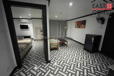 Condominio de 3 dormitorios en Jomtien Beach, Pattaya, Tailandia № 213670 - foto 18