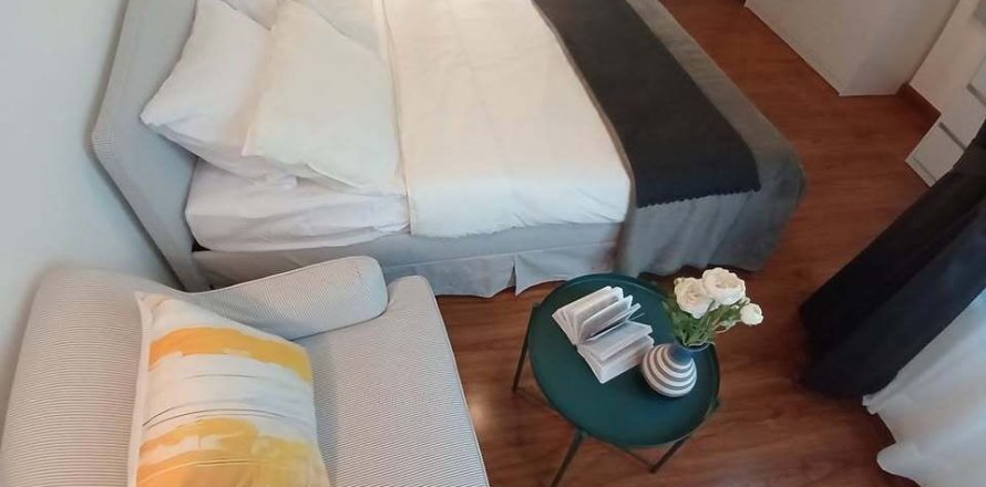 Studio in the Condo in Bang Rak, Bangkok, Thailand  № 158333