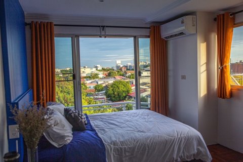 Condo à Suan Luang, Bangkok, Thaïlande, 2 chambres  № 158338 - photo 2