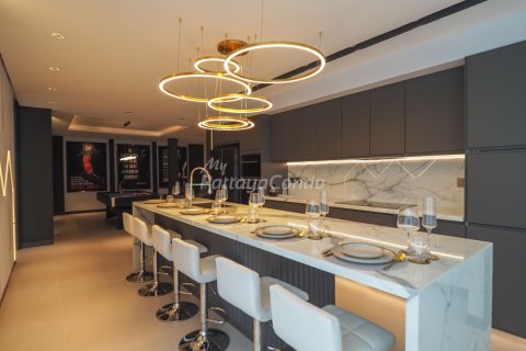 House in Bang Lamung, Thailand 5 bedrooms № 113556 - photo 7