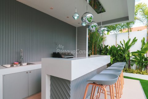 House in Bang Lamung, Thailand 5 bedrooms № 113556 - photo 27