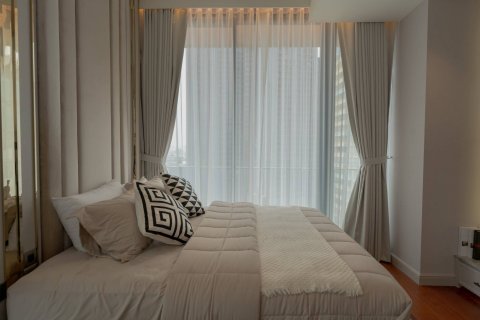 Condo in Bangkok, Thailand, 2 bedrooms  № 181140 - photo 22