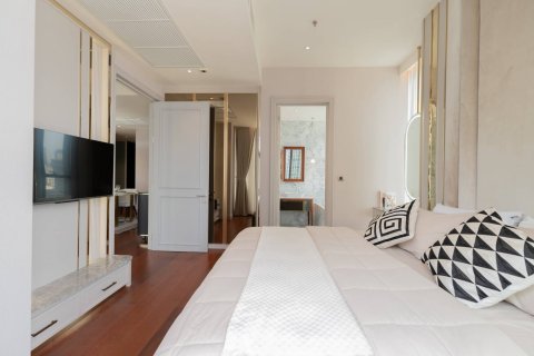Condo in Bangkok, Thailand, 2 bedrooms  № 181140 - photo 25