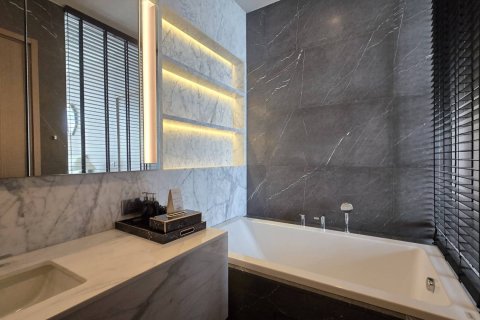 Condo in Bangkok, Thailand, 3 bedrooms  № 181137 - photo 19