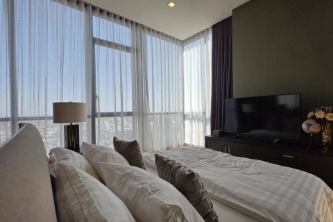 Condo in Bangkok, Thailand, 3 bedrooms  № 181137 - photo 22