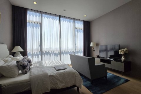 Condo in Bangkok, Thailand, 3 bedrooms  № 181137 - photo 13