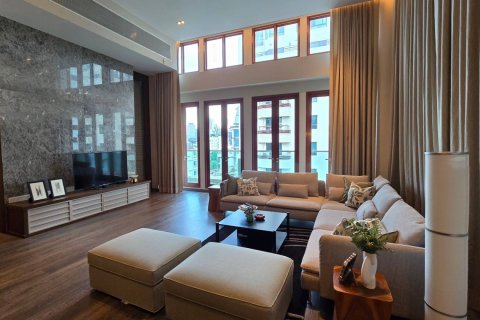 Condo in Bangkok, Thailand, 3 bedrooms  № 181142 - photo 5