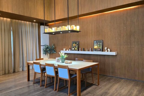 Condo in Bangkok, Thailand, 3 bedrooms  № 181142 - photo 6