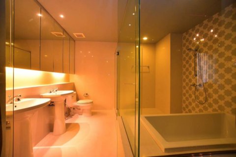Condo à Bangkok, Thaïlande, 3 chambres  № 181139 - photo 20