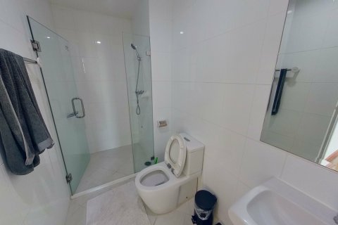 Condo à Watthana, Bangkok, Thaïlande, 3 chambres  № 164528 - photo 9