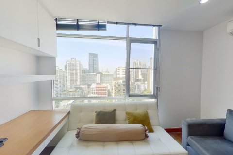 Condo à Watthana, Bangkok, Thaïlande, 3 chambres  № 164528 - photo 1