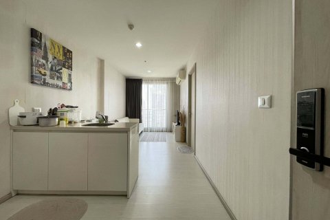 Studio in the Condo in Khlong Toei, Bangkok, Thailand № 164532 - photo 6