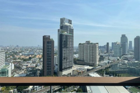 Studio in the Condo in Khlong Toei, Bangkok, Thailand № 164532 - photo 2