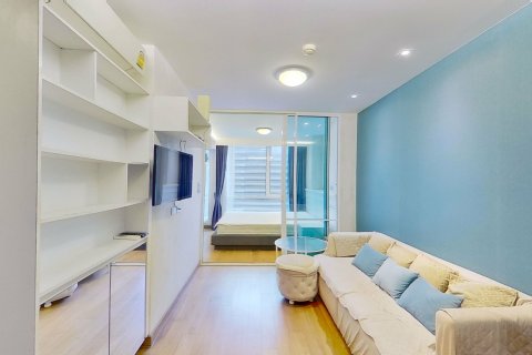 Studio dans le Condo à Watthana, Bangkok, Thaïlande  № 164527 - photo 2
