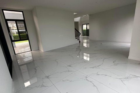 Вилла в Бангкоке, Таиланд с 4 спальнями  № 133711 - фото 10