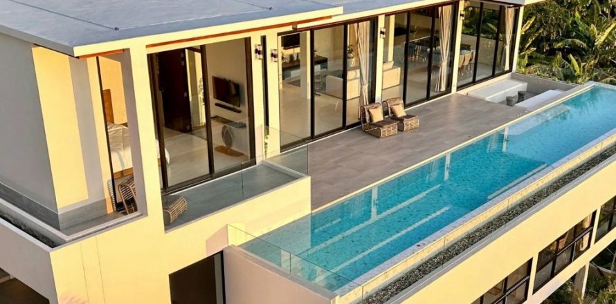 Villa à Phuket, Thaïlande 4 chambres № 133713
