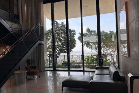 Кондоминиум с 4 спальнями в Сатхоне, Бангкок, Таиланд № 133715 - фото 4