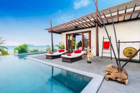 Villa in Phuket, Thailand 4 bedrooms № 133714 - photo 13