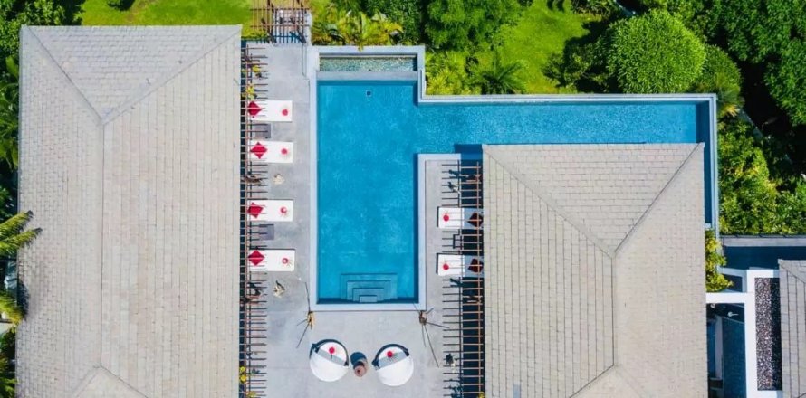 Villa in Phuket, Thailand 4 bedrooms № 133714