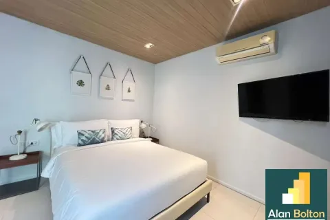 Casa de 3 dormitorios en Jomtien Beach, Pattaya, Tailandia № 210984 - foto 7