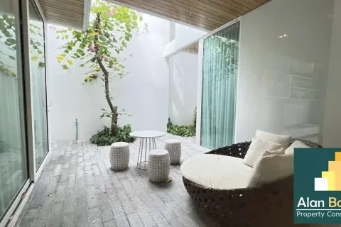 Casa de 3 dormitorios en Jomtien Beach, Pattaya, Tailandia № 210982 - foto 2