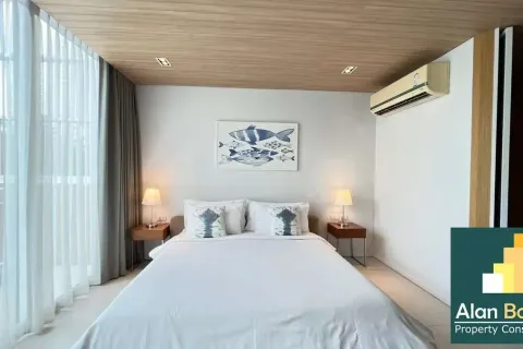 Casa de 3 dormitorios en Jomtien Beach, Pattaya, Tailandia № 210982 - foto 15