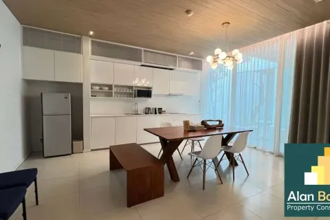 Casa de 3 dormitorios en Jomtien Beach, Pattaya, Tailandia № 210982 - foto 11