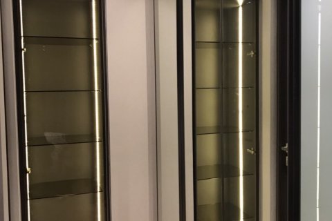 Condo in Pathum Wan, Bangkok, Thailand, 1 bedroom  № 133750 - photo 14