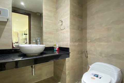 Condo in Pattaya, Thailand, 2 bedrooms № 191266 - photo 14