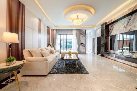 Вилла в Паттайе, Таиланд с 3 спальнями № 160976 - фото 2