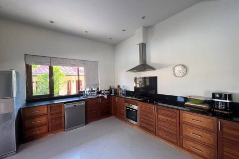 Villa in Hua Hin, Thailand 5 bedrooms № 157436 - photo 8